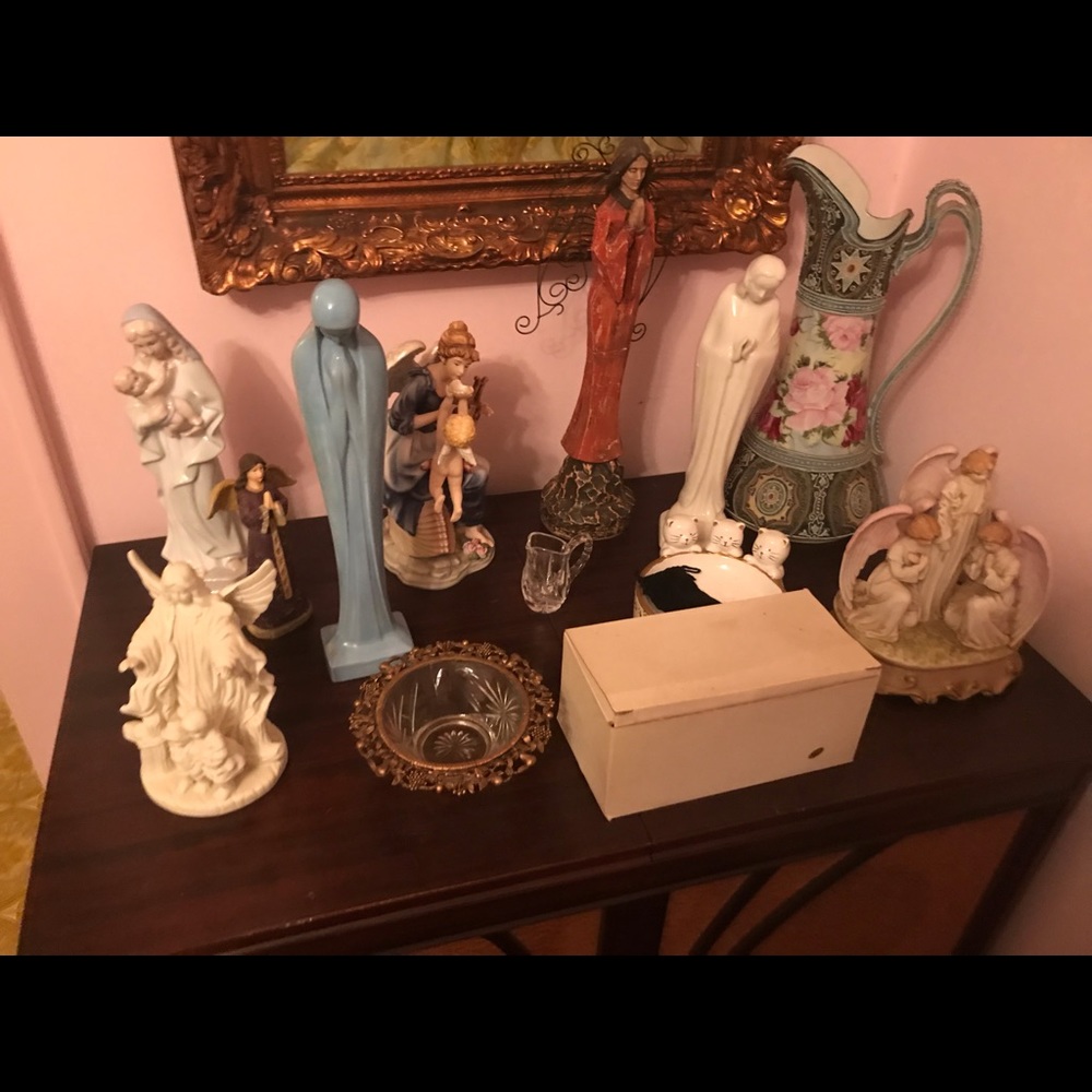 Madonna figurines